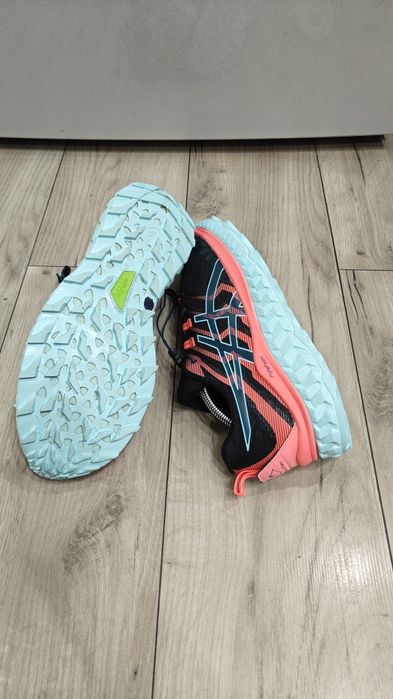Asics trabuco Max Nr 44