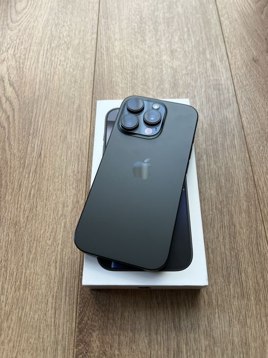 Като НОВ! Iphone 16 PRO 128gb Black Titanium / Отличен!