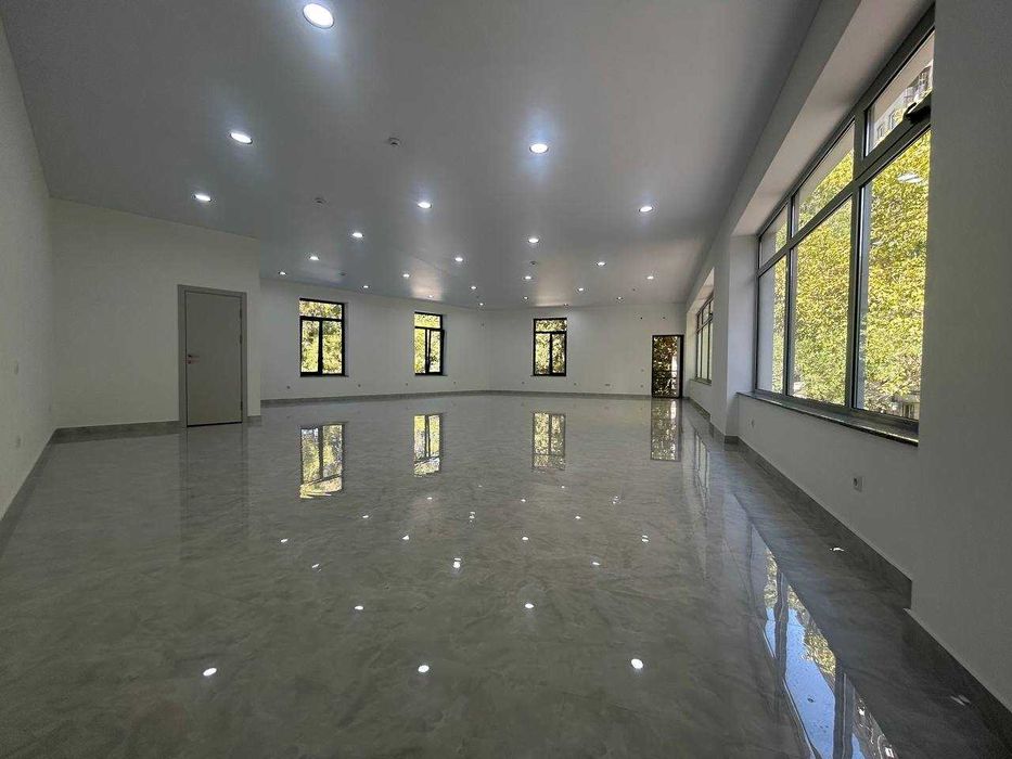 Сдаётся коммерческое помещение 220 м² Дархан, Центр Мирзо Улугбек