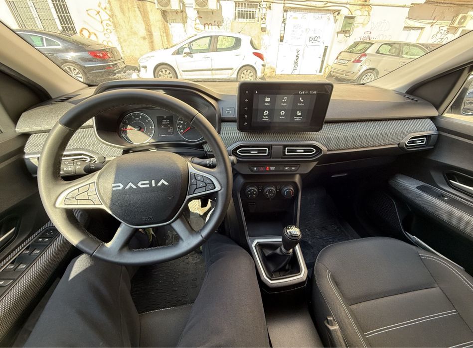 Oferim spre chirie catre FLOTA/PFA-uri masina UBER/BOLT