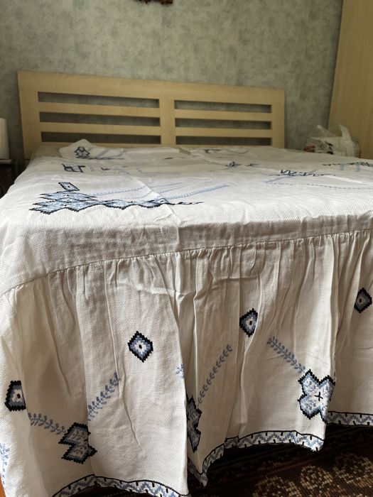 Ръчно шито на панама- кувертюра за легло/диван + покривка + калъфки