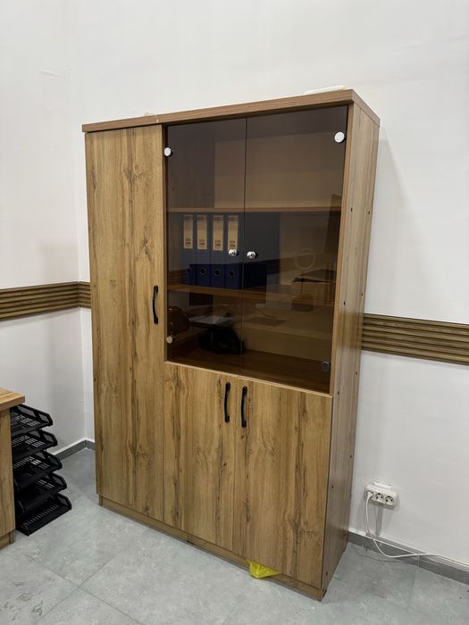 Продается офисная мебель с техникой почти новая