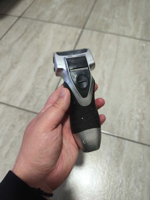 Aparat de ras electric Panasonic ES-RL21-S/doar in Cluj//25 lei