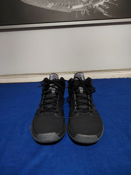 ADIDAS Performance Isolation 2, mărimea 45, interior 29 cm.