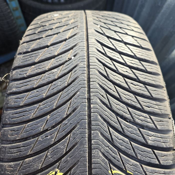 255 55 18 зимни гуми Michelin 4бр