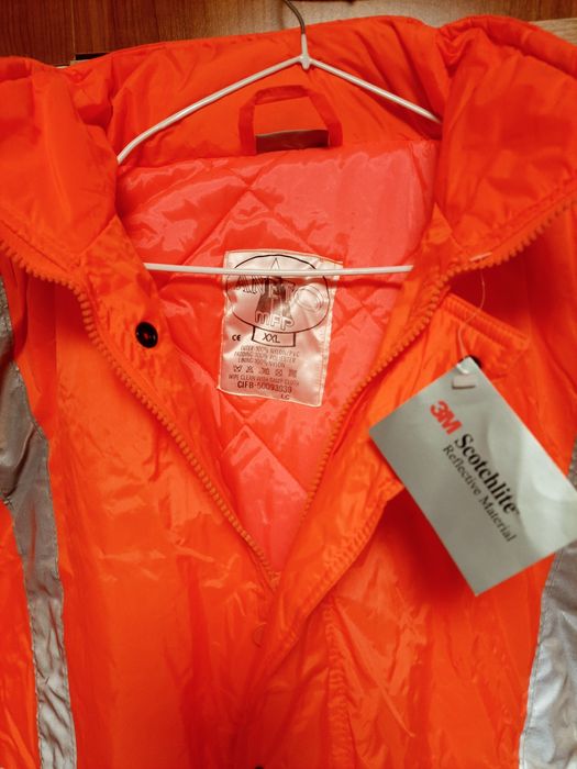 Geaca reflectorizanta