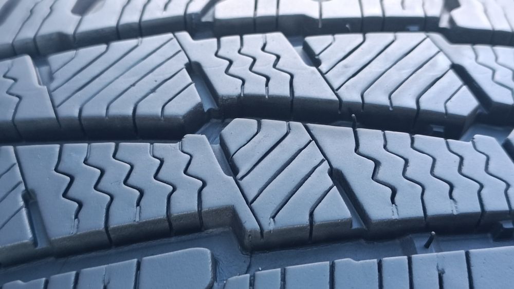 195/75/16 С Michelin