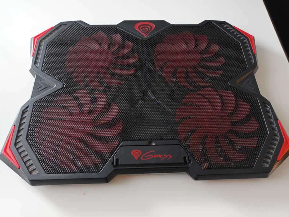 Cooler laptop cu 4 ventilatoare