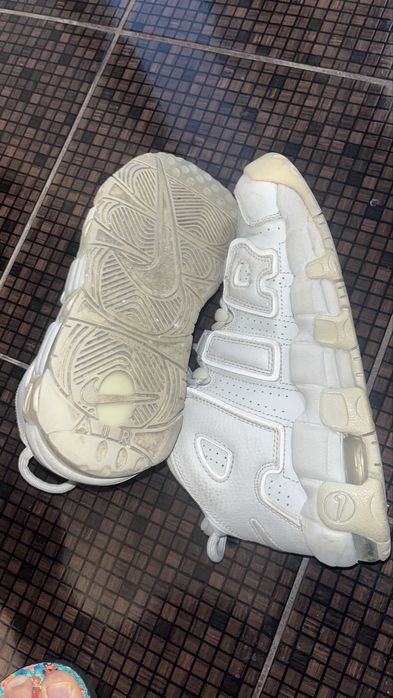 Nike air more uptempo