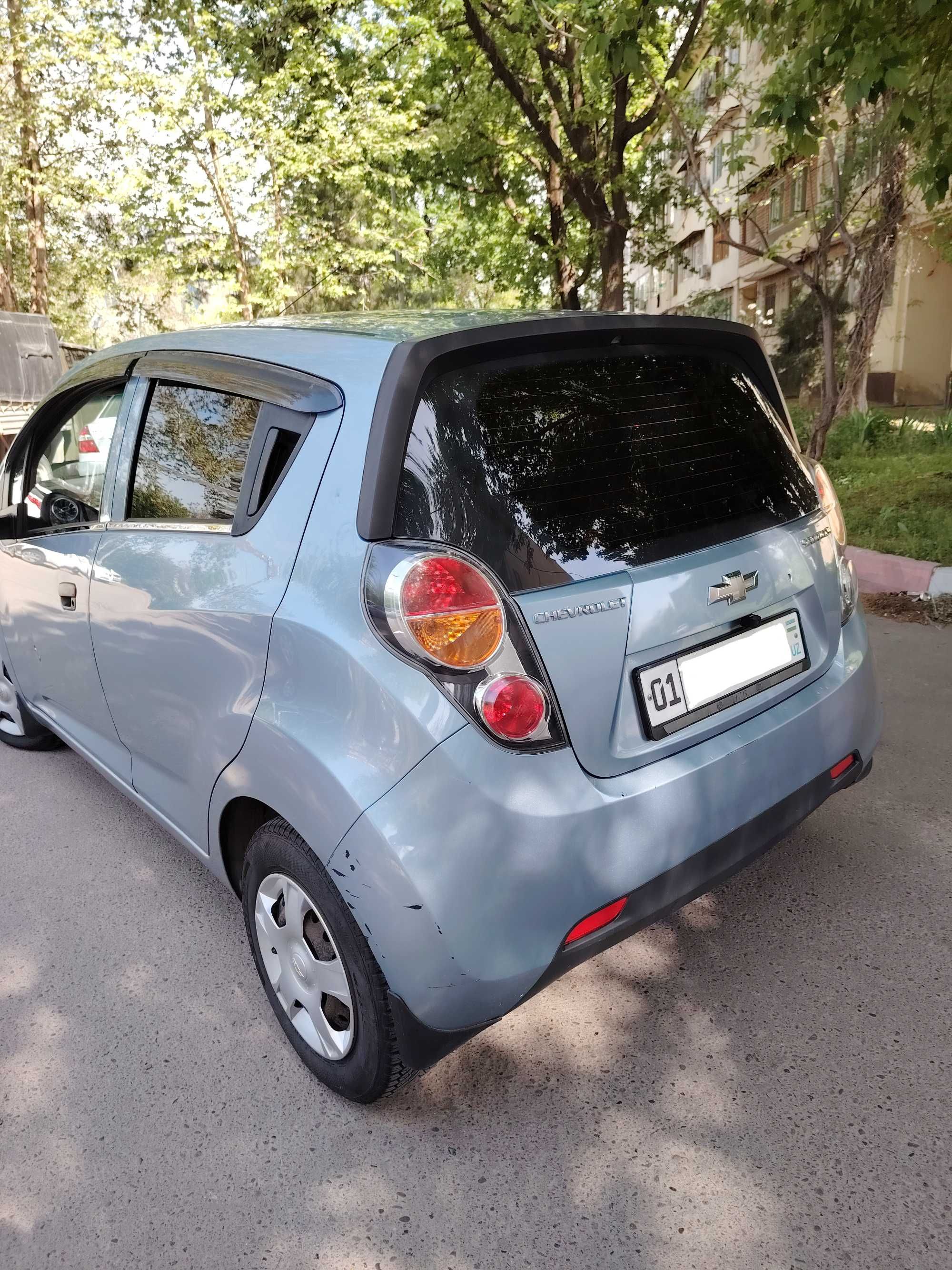 Продам Chevrolet Spark 2012 1L.