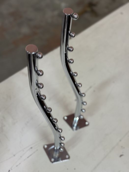 Настенная вешалка дуга для хранения одежды