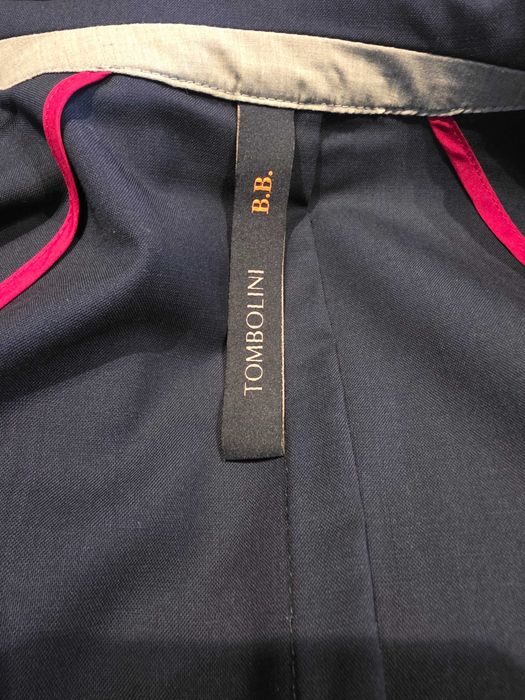 сако TOMBOLINI в перфектно състояние 100% вълна,