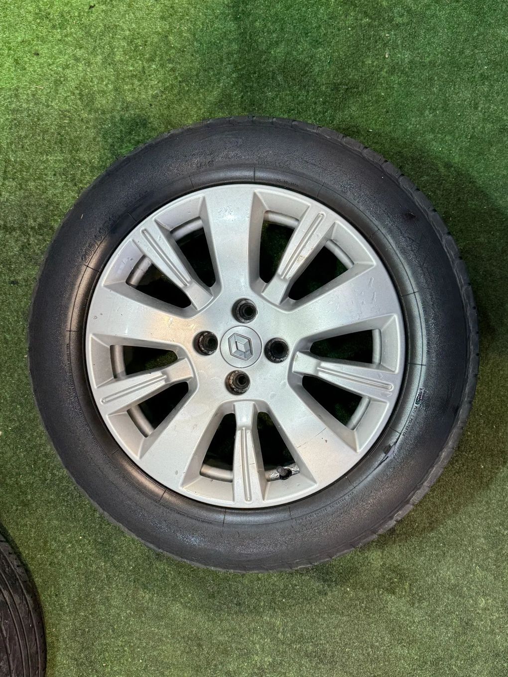 JANTE + CAUCIUCURI 4x100 205 / 60 R16 RENAULT CAPTUR 1.5 DIESEL 2014 2013-2017