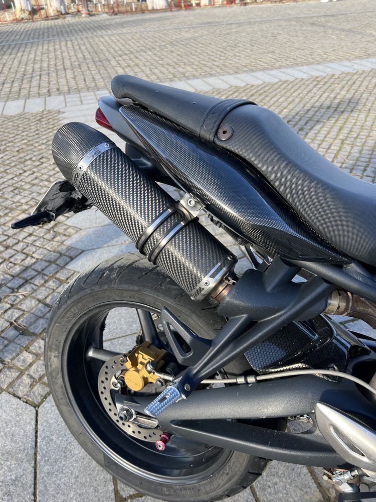 Triumph Street Triple 675 CARBON