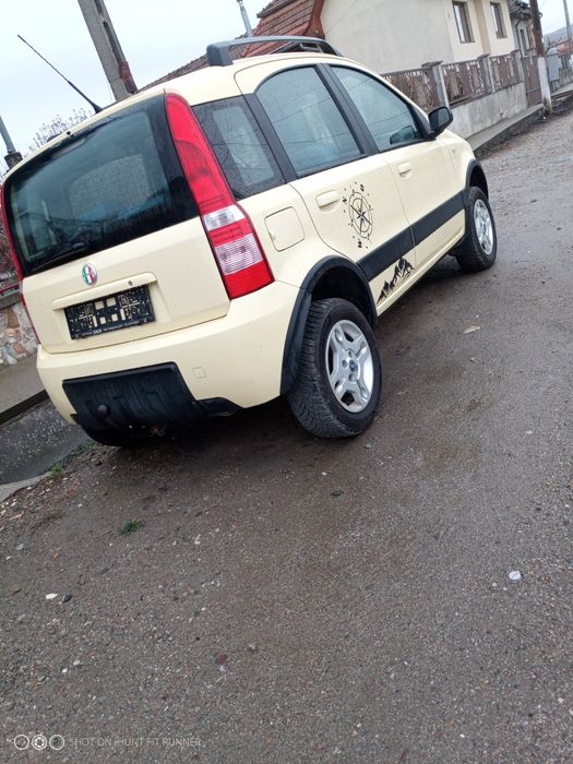 Fiat Panda 4x4 climbing 1.2