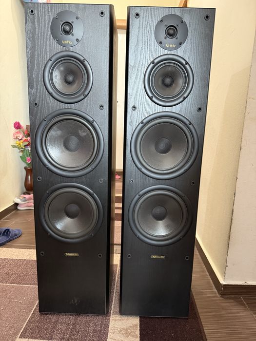 Infinity Refernce 61i Тонколони