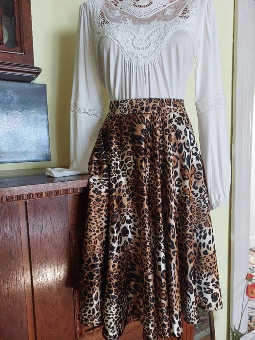Fuste noi animal print- luxoase, vaporoase