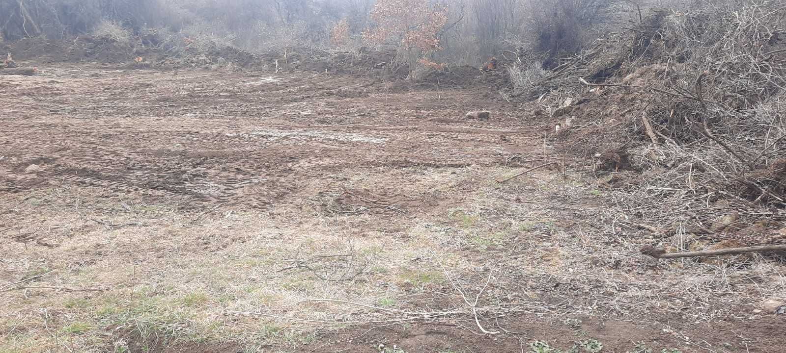 Продава се поземлен имот в село Прибой, област Перник