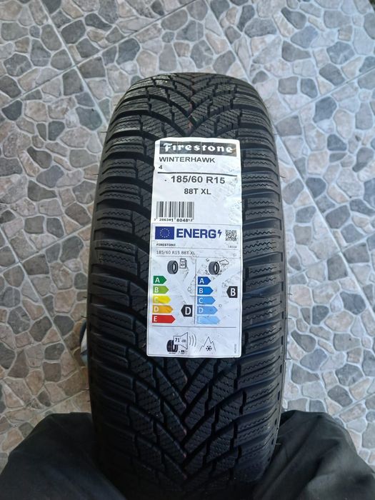 Vând 3 cauciucuri noi, nefolosite