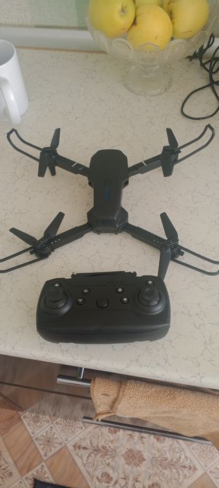 Дрон с камерой, практически новый