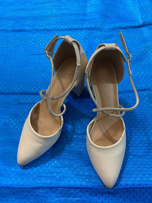 Vecherinkalar uchun tufli