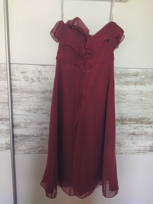 Разпродажба официални червени рокли