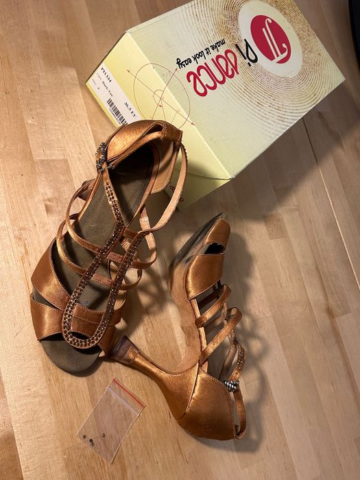 Обувки за латино танци р-р 36,5 PI DANCE