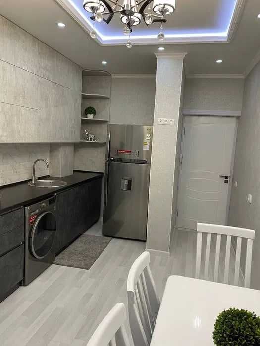 СРОЧНО!Караташ продается 2х комн/2-этаж квартира.80м2 Спец.план