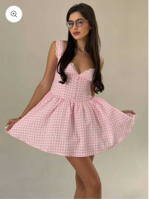 Рокля нова барби стил