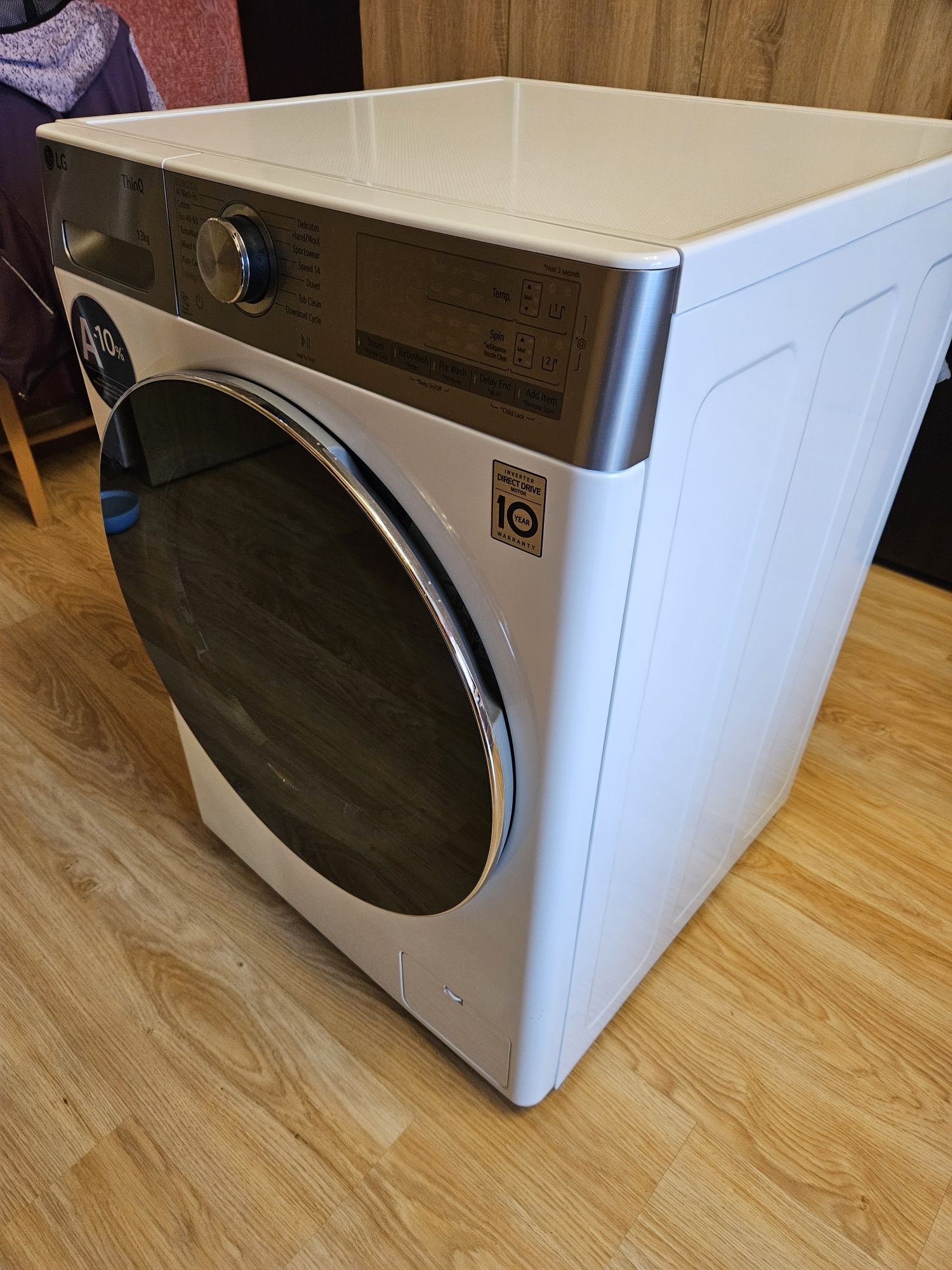 ПЕРАЛНЯ LG 13 kg Чисто Нова !!!