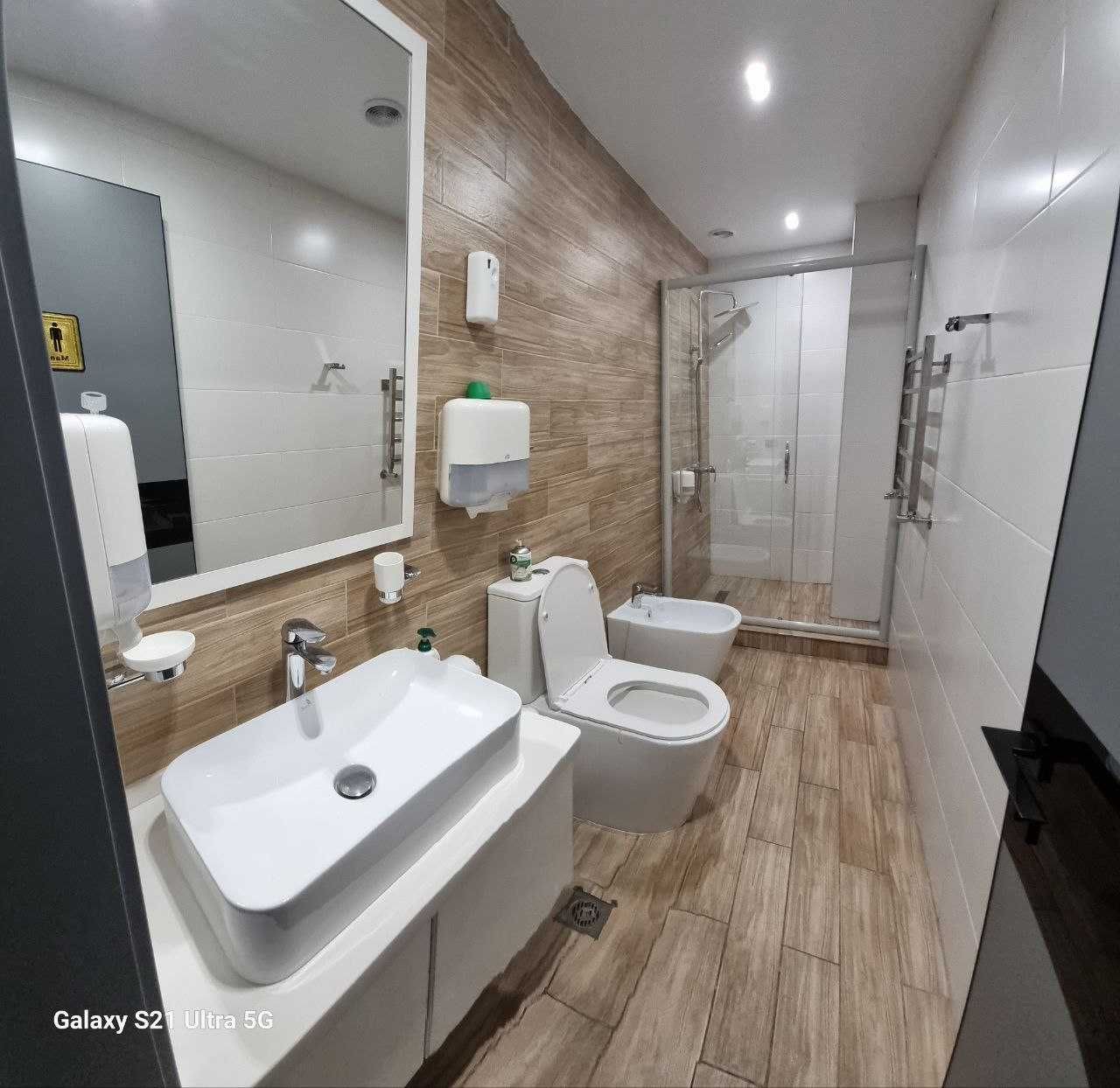 Аренда. Шикарный Дом - 4 сотки, с Евроремонтом - 450м2. Центр.