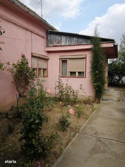 Medias, Central, Casa de vanzare