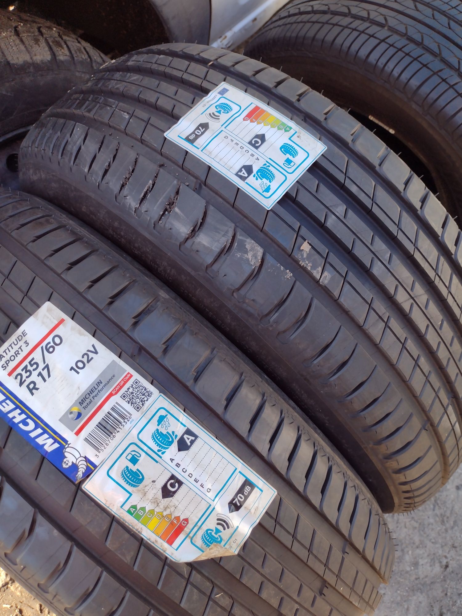 Нови 2бр.235/60/17 Michelin PS3 dot0219