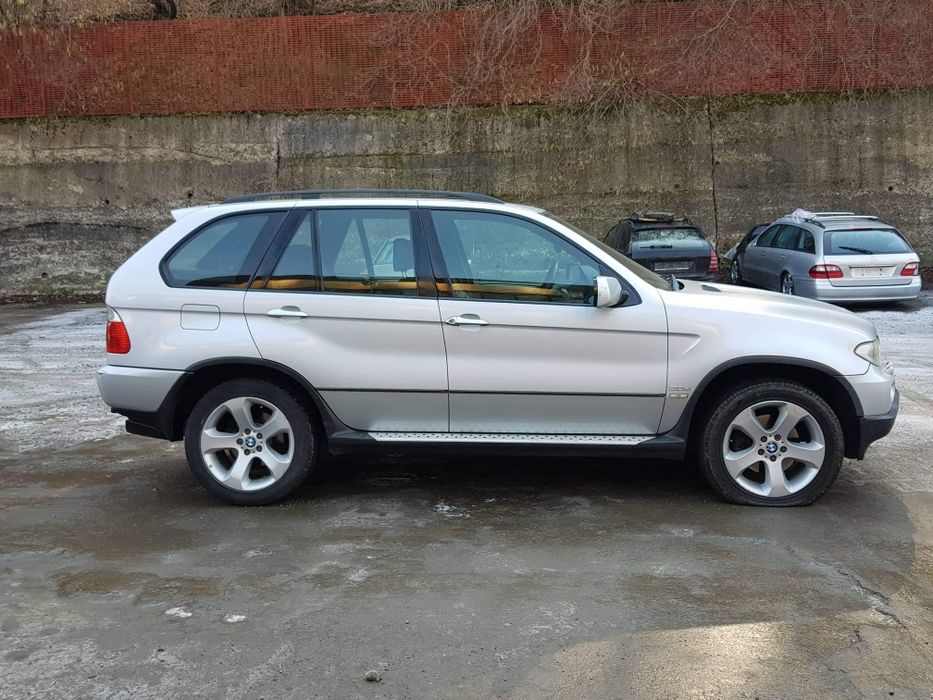 BMW X5 E53 Facelift 218к.с. автоматик НА ЧАСТИ !