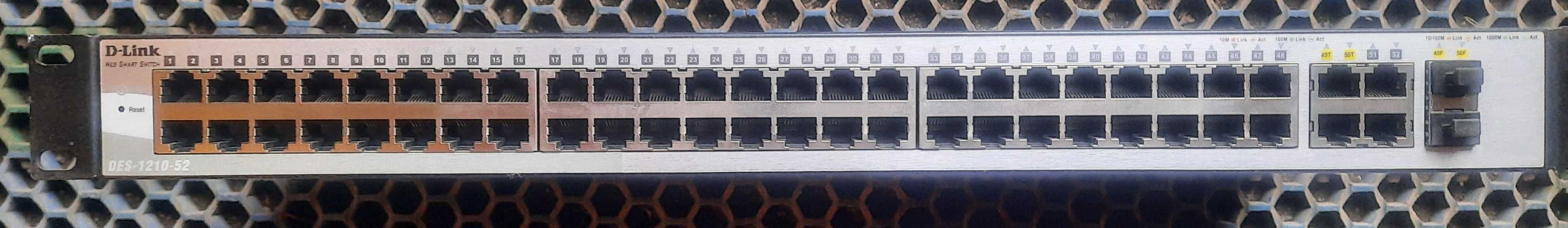 Коммутатор D-Link DES-1210-52