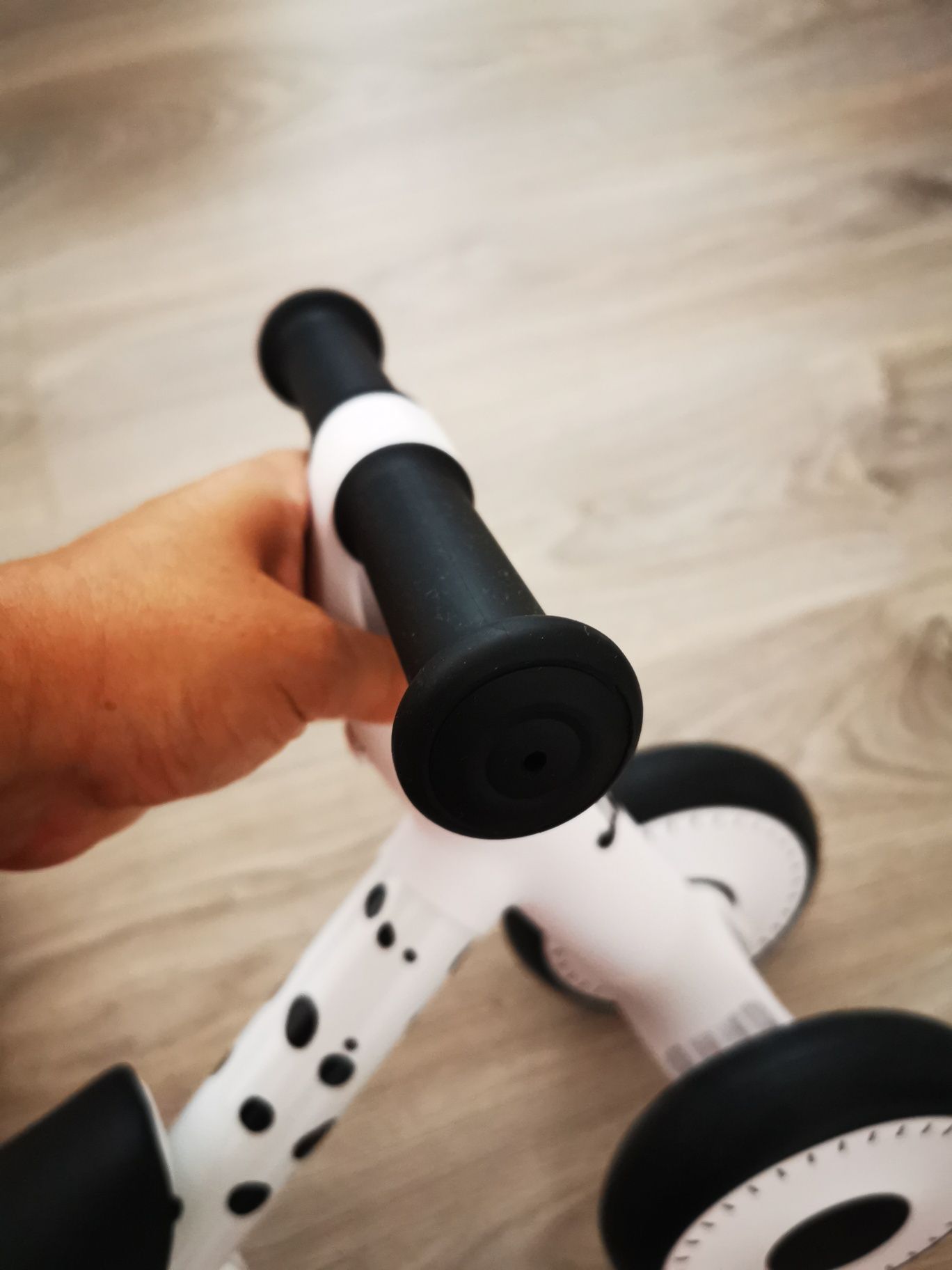 Bicicleta bebelusi fara pedale