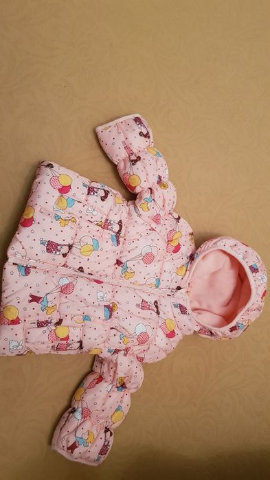 Детско    зимно   яке   в    много добро   състояние без забележки