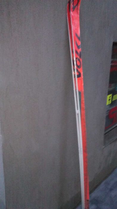 Ски: ATOMIC RACE GS12: 175; НОВИ: VOLKL Racetiger GS Speedwall 188.