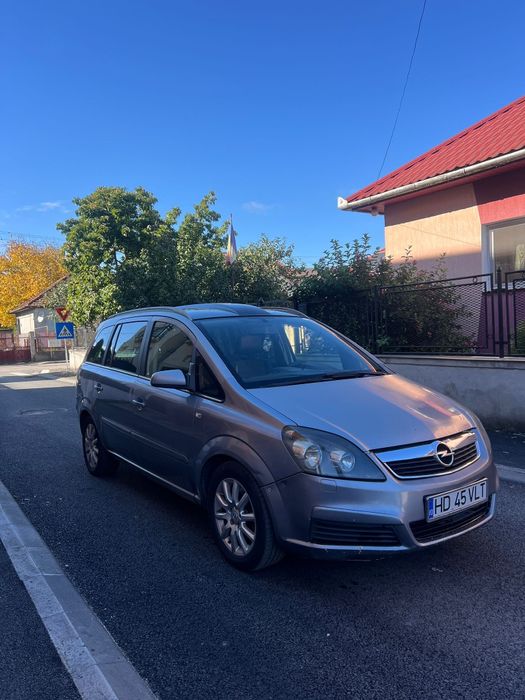 Opel Zafira 7+1 locuri