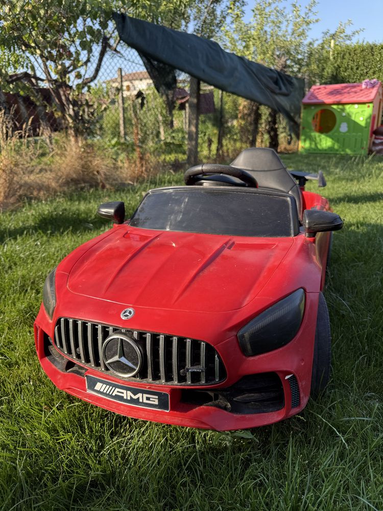 Chipolino Електрическа кола Mercedes червена