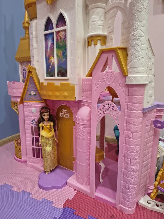 Къща за Барби - замък