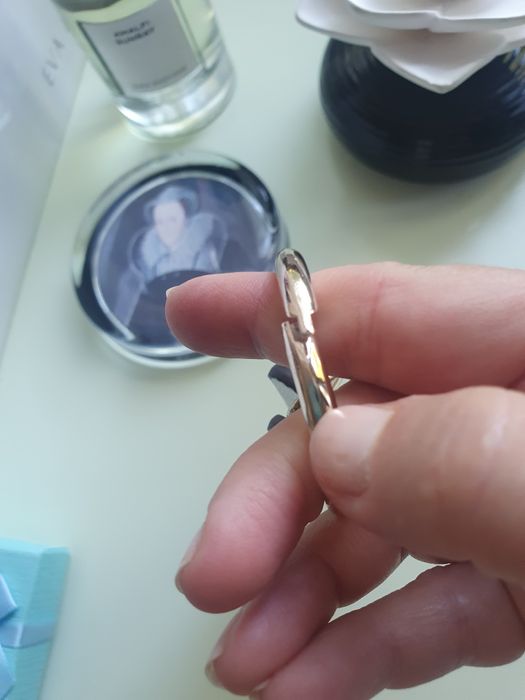 Ключедьржател GUESS