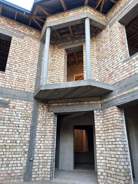 Келес киров роддом кочада 5 хонали 2 та уй сотилади keles kirov roddom