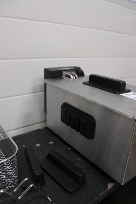 Фритюрник Tristar, 3л, 2000W, Cool Zone, неръждаема стомана, FR-9325