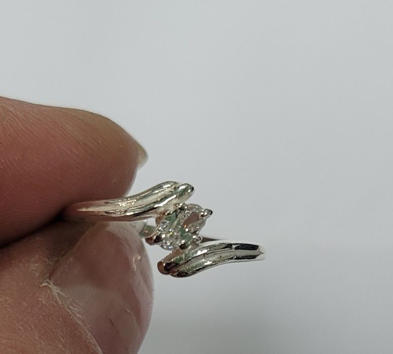 Дамски сребърни пръстени с камък цирконий. Проба 925.Ръчна изработка