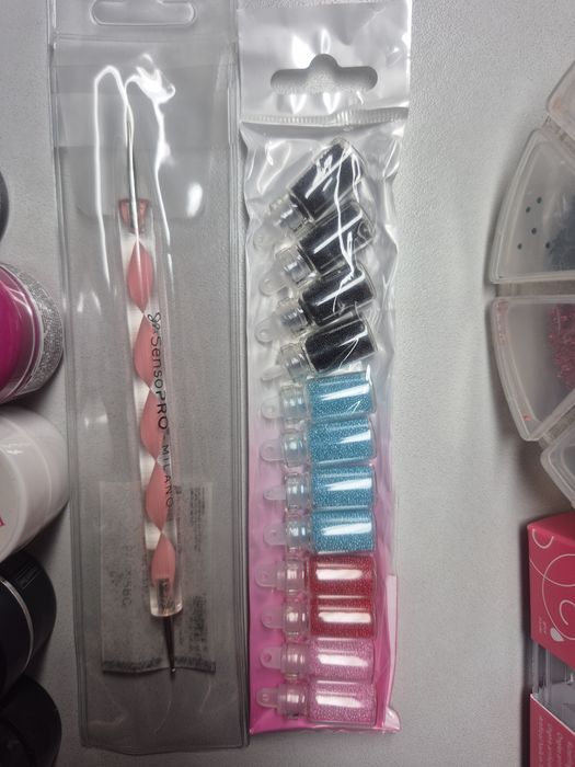 Geluri UV+accesorii unghii