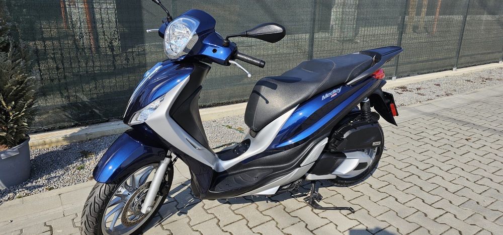 Piaggio Medley 125