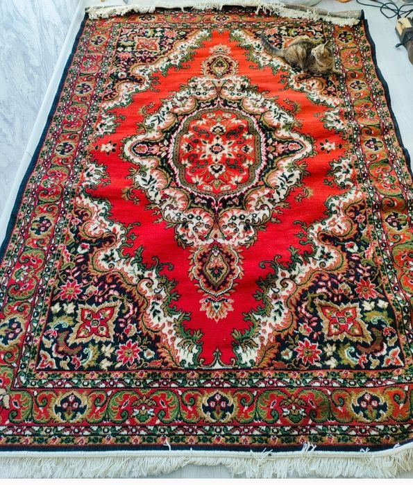 Продается ковёр, новый , срочно