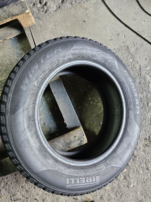 2 anvelope iarna 195 65 15 Pirelli 2019