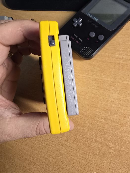 Nintendo Game Boy Pocket